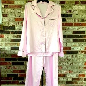 Savage X Fenty Silky Pajamas